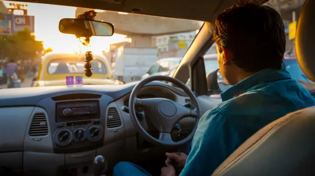 புது கார் வாங்கும்போது கவனத்தில் கொள்ள வேண்டிய முக்கிய அம்சங்கள்