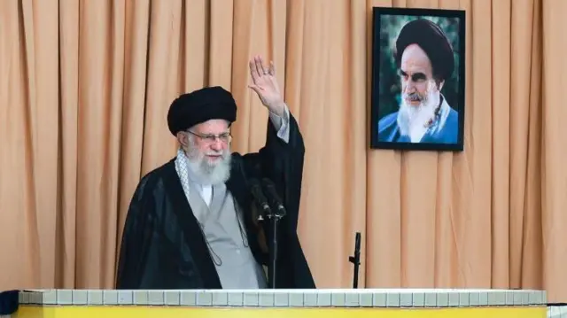 आयतुल्लाह अली ख़ामेनेई 