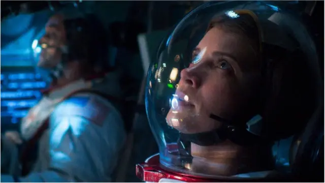 هل يمكن أن يساعدنا التاريخ البديل، مثل الذي يرويه "لكل بني البشر"، على فهم ماضينا وتصور مستقبل أفضل؟