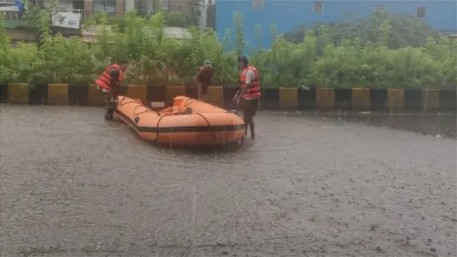 पूर, दरडी, महाराष्ट्र