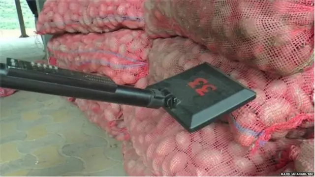 आलू की बोरियां