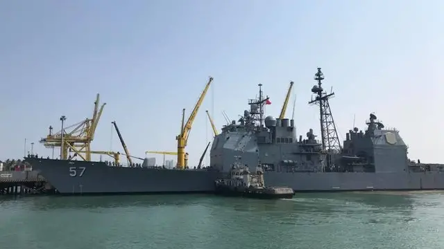 Tàu sân bay USS Carl Vinson
