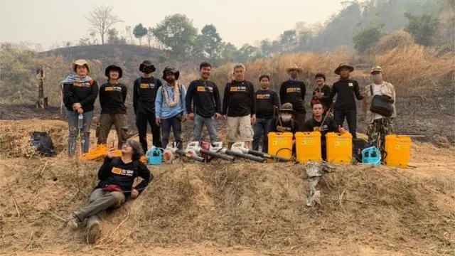 มูลนิธิกระจกเงา
