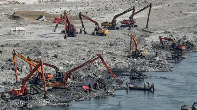 సింధు నది, బంగారం, యంత్రాలు, పాకిస్తాన్, భారత్, పంజాబ్