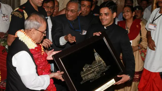 પ્રણવ મુખરજીની સોમનાથ મંદિરની મુલાકાત