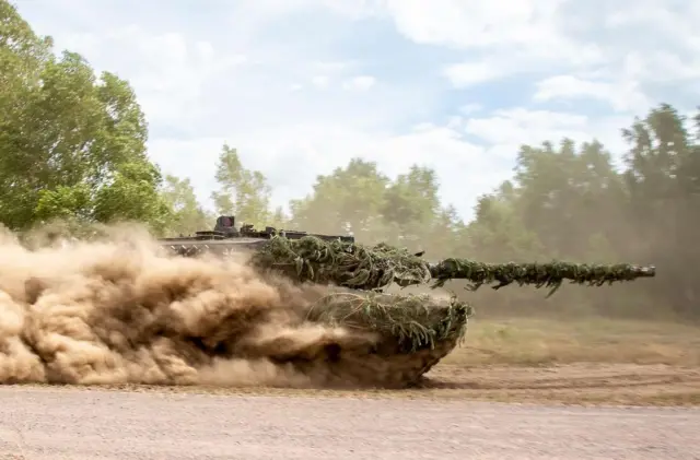 Німецькі Леопарди 2A4 мають багато своїх переваг