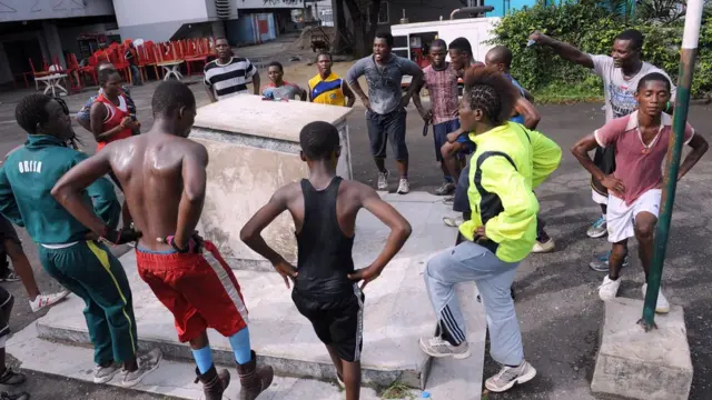 Aworan awọn apeerẹ ipinu