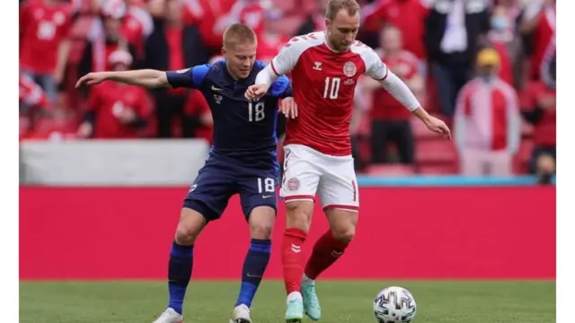 Muganga Sharma avuga ko Eriksen atigeze agira ikibazo na kimwe c'amagara mu gihe cose yamaze muri Tottenham