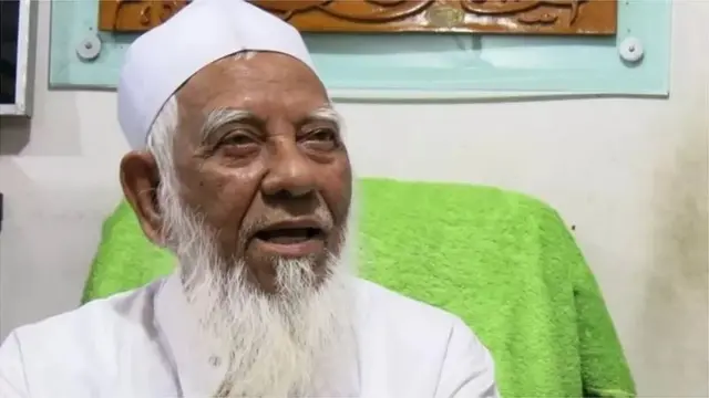 চট্টগ্রামের হাটহাজারী মাদ্রাসার আহমদ শফী ছিলেন হেফাজতে ইসলামের প্রধান নেতা