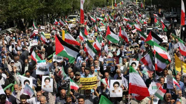 ਸੜਕਾਂ ’ਤੇ ਇਕੱਠੇ ਲੋਕ