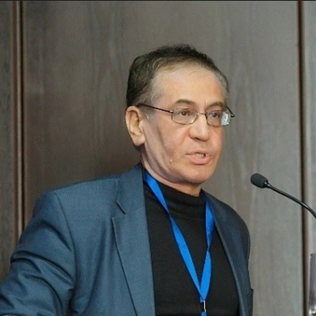 Парвиз Мулложанов: Ирандагы кырдаал Борбор Азия өлкөлөрү үчүн сабак боло алат