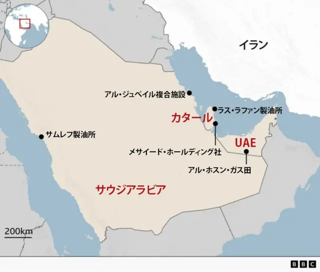 湾岸諸国のエネルギー施設5カ所の位置を示した地図。サウジアラビアのアル・ジュベイル複合施設、サムレフ製油所、カタールのラス・ラファン製油所、メサイード・ホールディング社、UAEのアル・ホスン・ガス田が示されている