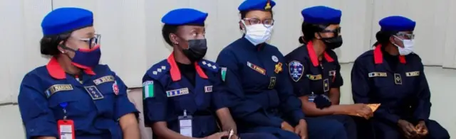 Ndị ọrụ civil defence