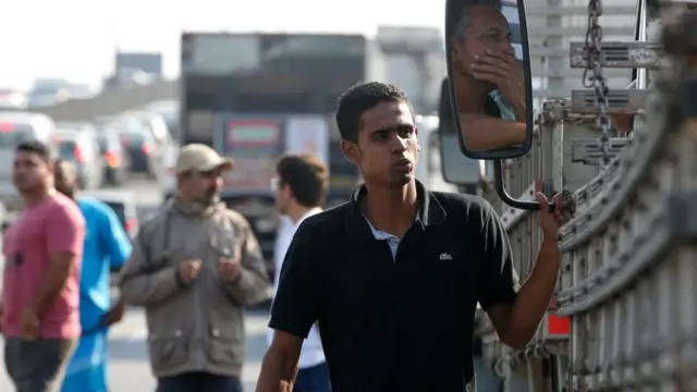 Protesto na rodovia Dutra, no Rio