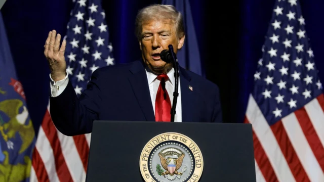الرئيس الأمريكي دونالد ترامب