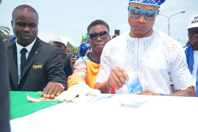 Peter Rufai making im final journey home