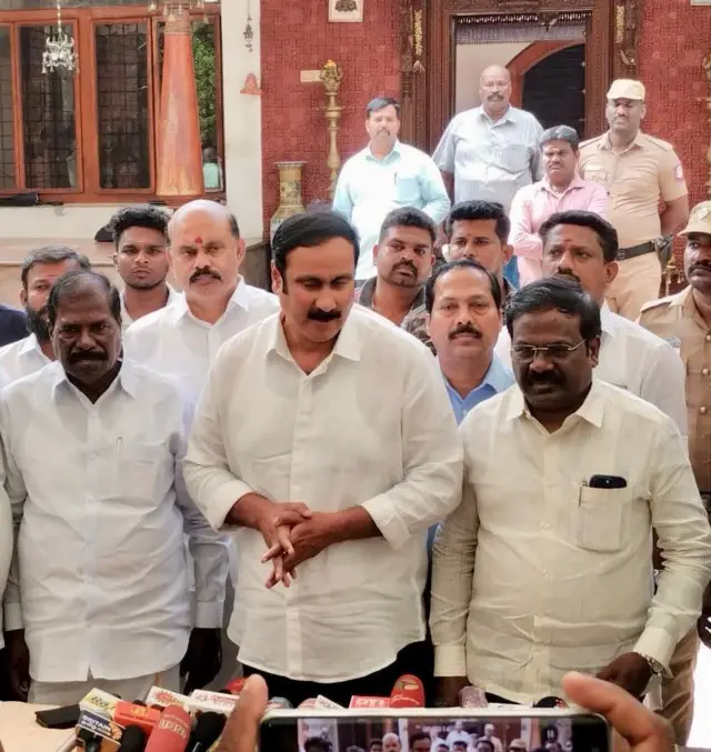 பாமக, ராமதாஸ், அன்புமணி ராமதாஸ்