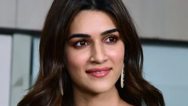 कृति सेनन