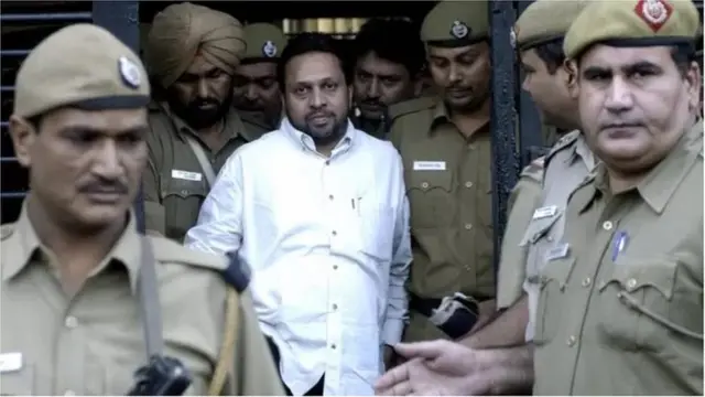 નૈના સાહનીની ખૂબ જ ખરાબ રીતે બળેલી લાશ બગિયાના કિચનના તળિયે પડી હતી