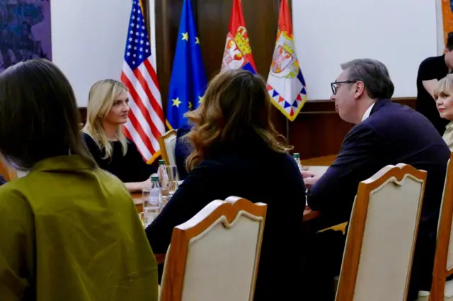 Sara Rodžers u Beogradu 11. maja u razgovoru sa predsednikom Srbije Aleksandrom Vučićem