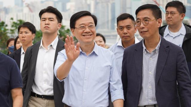 李家超上任一週年:中國香港特首的有為與無為 - BBC News 中文