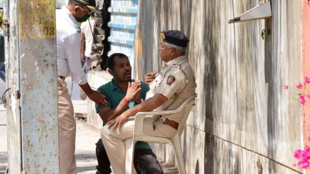 वाहतूक पोलीस