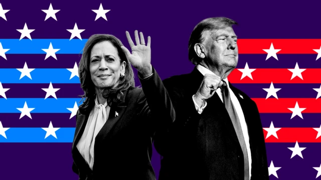 Colagem criada digitalmente com Kamala Harris e Donald Trump. Kamala Harris à esquerda,aposta ganha pagaterno, acenando com a mão. Donald Trump à direita,aposta ganha pagaterno e gravata, fazendo um gesto com o punho fechado.