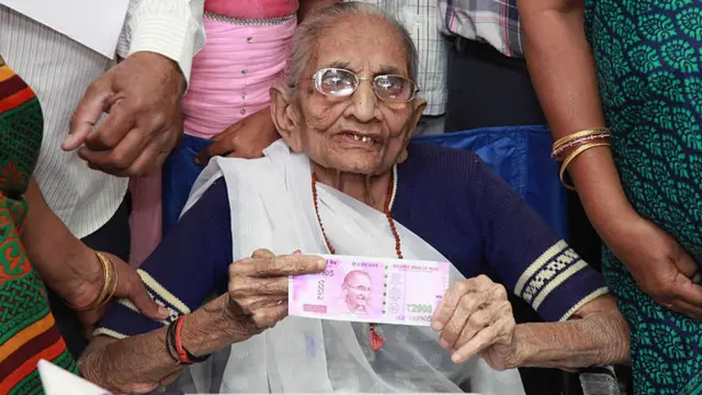 મોદીના માતાની તસવીર