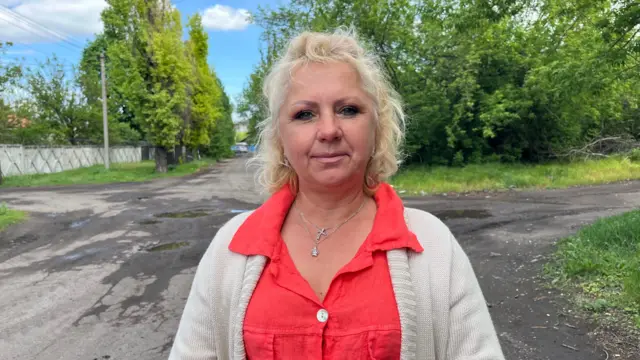 Світлана, яка переїхала в Добропілля з Покровська, чує вибухи на окраїні міста