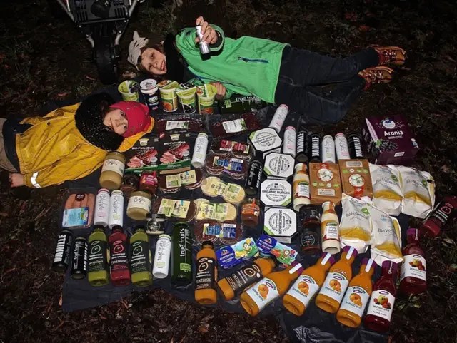 Типичный отчет "Войны" о походе в магазин