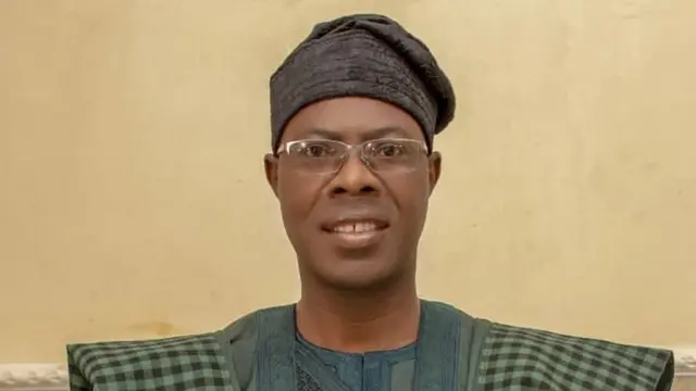 Adeleye , oludje labẹ AAC