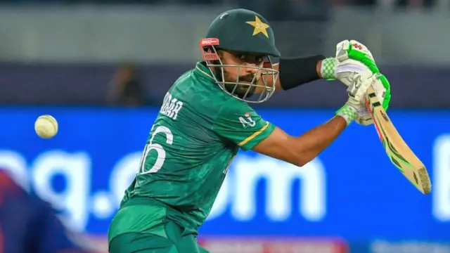 बाबर आज़म