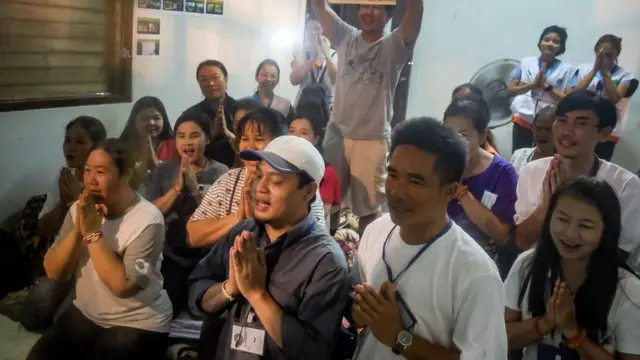 Kaybolanların yakınları