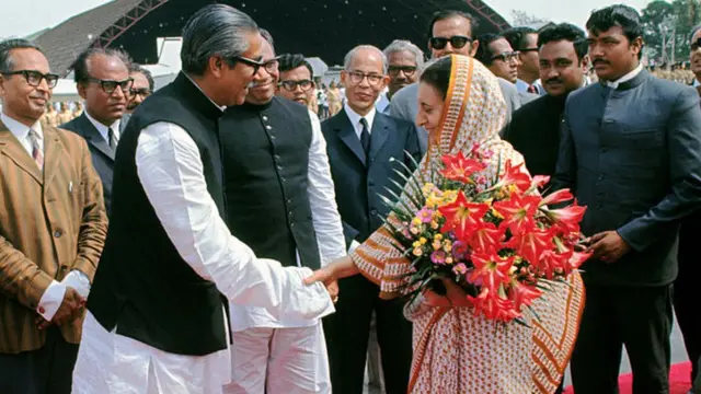 इस फ़ैसले में शेख़ मजीबुर्रहमान और इंदिरा गांधी के बीच के व्यक्तिगत रिश्तों की भी अहम भूमिका रही थी.