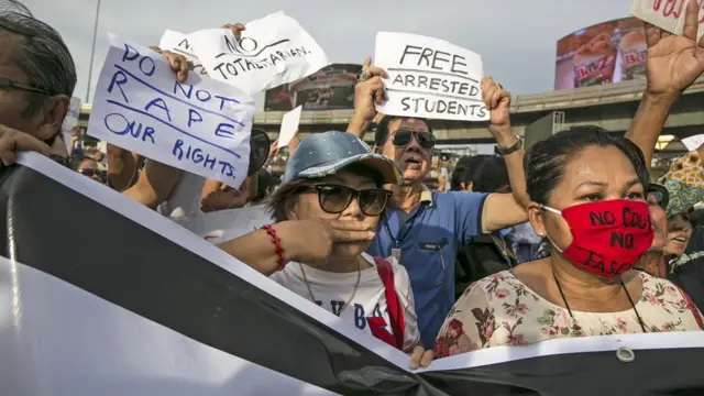 ประชาชนบางส่วนออกมาชุมนุมในวันที่ 6 หลังรัฐประหารปี 2557