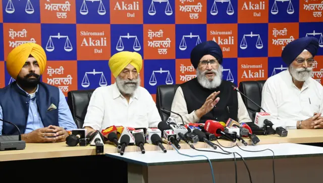 ਅਕਾਲੀ ਆਗੂ