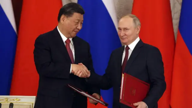 Xi Jinping e Vladimir Putin