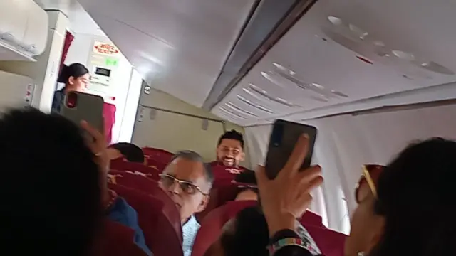 पोखराबाट भैरहवाका लागि उडेको विमानमा रवि लामिछाने