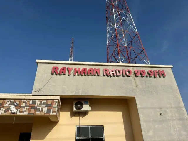 Gidan rediyon Rayhan Radio da ke birnin Kebbi.