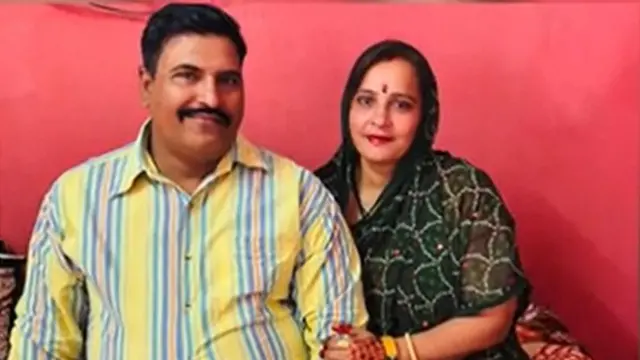 અમદાવાદ: આધારકાર્ડના કામ માટે ગયેલું દંપતી પ્લેન ક્રૅશ બાદ કેવી રીતે ગુમ થઈ ગયું, પરિવારે શું આરોપ લગાવ્યો?