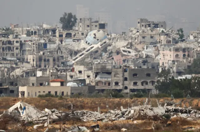 Vista general de la destrucción en el norte de Gaza..