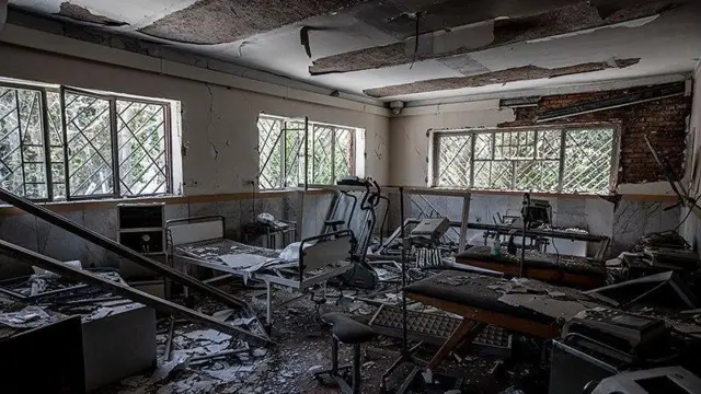 بر اساس گفته‌های مقام‌های ایرانی دستکم ۷۹ نفر در حمله اسرائیل به زندان اوین کشته شدند. در میان کشته‌شدگان فقط زندانیان و کارمندان زندان نیستند، بلکه از ساکنین محله‌های اطراف زندان هم وجود دارند
