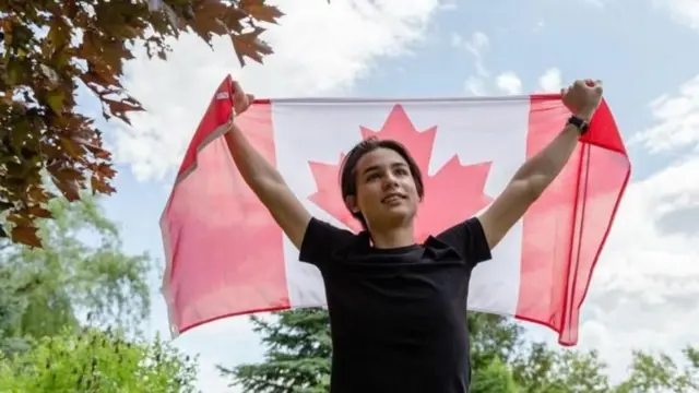 કૅનેડાના વિઝા માટેના નિયમોમાં ફેરફાર, સ્ટુડન્ટ વિઝા, ભારતીય વિદ્યાર્થીઓનો નકાર, કૅનેડાનું નાગરિકત્વ ઇમિગ્રેશન, બીબીસી ગુજરાતી ઇન્ટરનેશનલ ન્યૂઝ આંતરરાષ્ટ્રીય સમાચાર