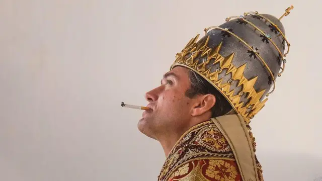 جود لا بازیگر در نقش پاپ