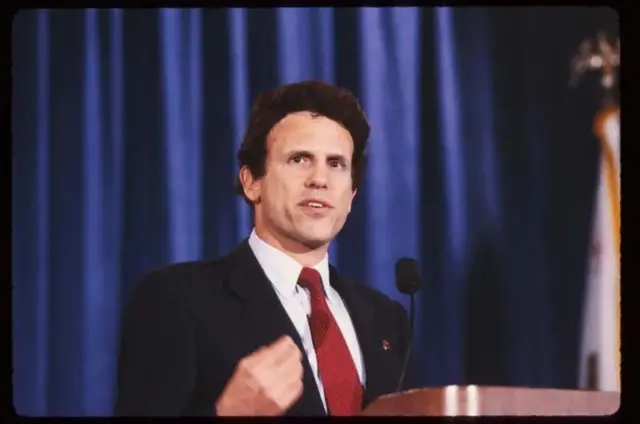 مائیکل ملکن کو بوسکی کی وجہ سے سزا ملی