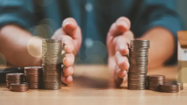 पण काही कुटुंबं आता आधीच्या चुकांमधून शिकत आहेत.