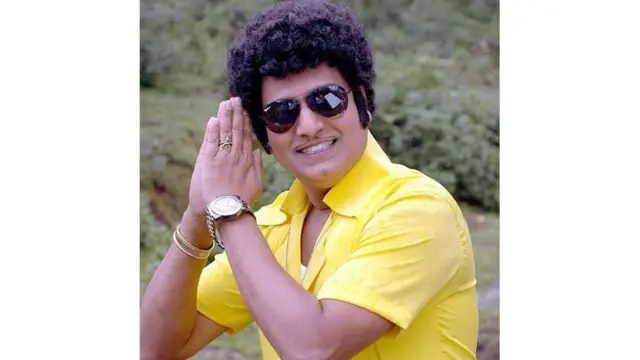तामिळ अभिनेते विवेक MGR यांच्या भूमिकेत