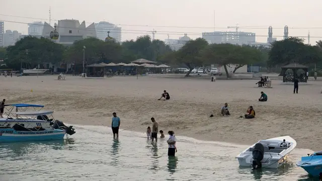 மத்திய கிழக்கு நாடுகளுக்கு வேலைக்குச் சென்ற தமிழ்நாட்டு மீனவர்களின் நிலை என்ன?