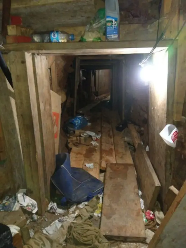 Túnel entre Tijuana y California