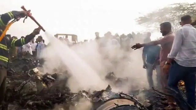 બારામતી વિમાન દુર્ઘટના, અજિત પવાર મૃત્યુ, રાજકારણ, એટીસી અને પાઇલટ વચ્ચે દુર્ઘટના, બીબીસી ગુજરાતી 